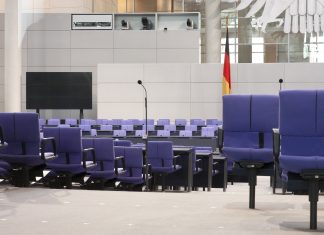 El Presidente Federal Frank-Walter Steinmeier autoriza la fecha de las elecciones anticipadas al Bundestag en la RFA
