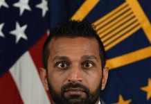 El «racista» Trump quiere a un «hombre de color» como director del FBI