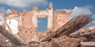 Guerra en Siria – Aviones sirios y rusos atacan emplazamientos de militantes en la provincia de Homs