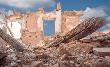 Guerra en Siria – Aviones sirios y rusos atacan emplazamientos de militantes en la provincia de Homs