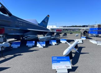 La OTAN insta a la industria armamentística a utilizar Ucrania para probar nuevas armas