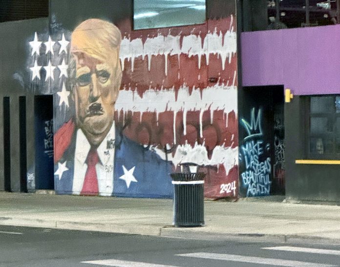 Donald Trump en la pared de un edificio en Las Vegas. © Münzenberg Medien, lugar y fecha de la toma: noviembre de 2024 en Las Vegas, estado de Nevada, EE. UU.