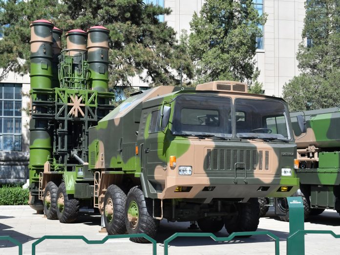 Misiles antiaéreos HQ-9 de la República Popular China. Foto: Tyg728, CC BY-SA 4.0, fecha de la toma: 2017