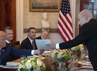 Cuando dos criminales de guerra planean algo MUY GRANDE