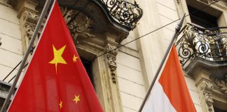 Los aranceles de EE. UU. contra la República de la India por el petróleo procedente de Rusia la acercarán más a la República Popular China