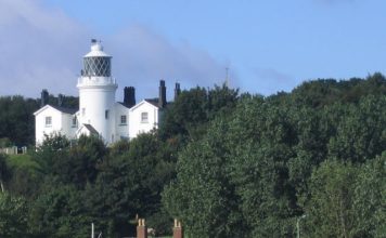 Dime dónde está la estación meteorológica de Lowestoft. ¿Dónde han ido a parar más de 100 estaciones meteorológicas? ¿Qué ha pasado?