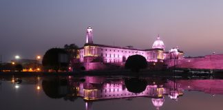 Los máximos dirigentes de la República de la India desmienten los informes según los cuales se habrían suspendido los planes de compra de armas a Estados Unidos