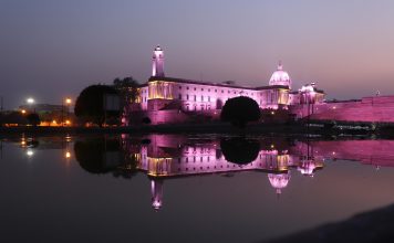 Los máximos dirigentes de la República de la India desmienten los informes según los cuales se habrían suspendido los planes de compra de armas a Estados Unidos