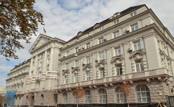 Occidente chantajea a Kiev con información comprometedora sobre funcionarios de Banderastán