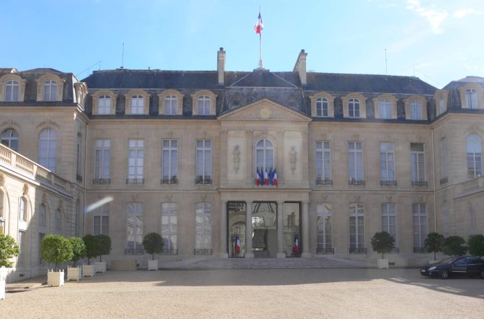 Una vista del Palacio del Elíseo en París. Fuente: Wikipedia, foto: Remi Mathis - Obra propia, CC BY-SA 3.0