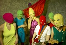 Pussy Riot condenadas en ausencia por difamar al ejército ruso