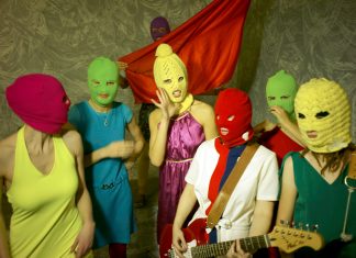 Pussy Riot condenadas en ausencia por difamar al ejército ruso