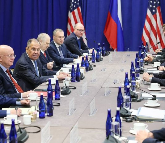 Lavrov mantiene conversaciones con Rubio en Nueva York